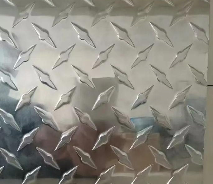 ��ɫ��������